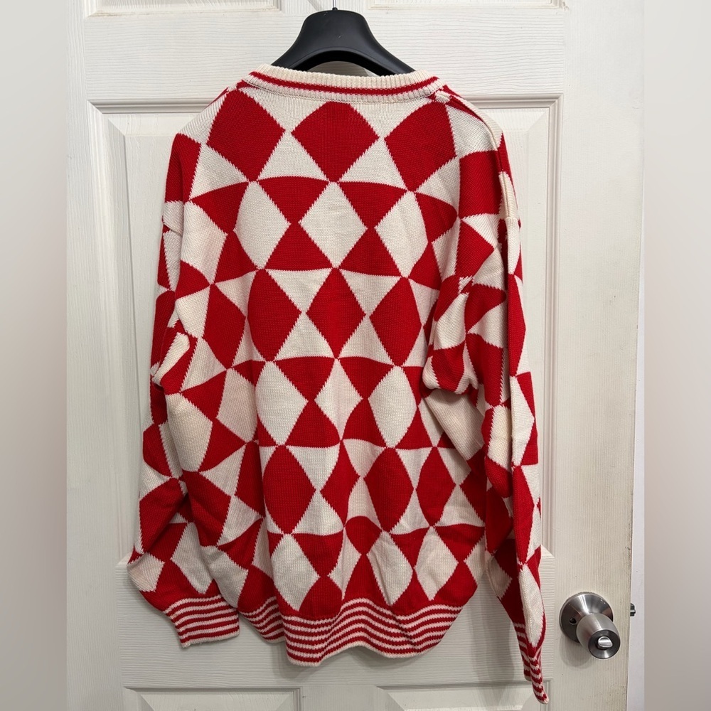 Versace Vintage V-neck sweater red and white geometric diamond pattern - Picture 2 of 5